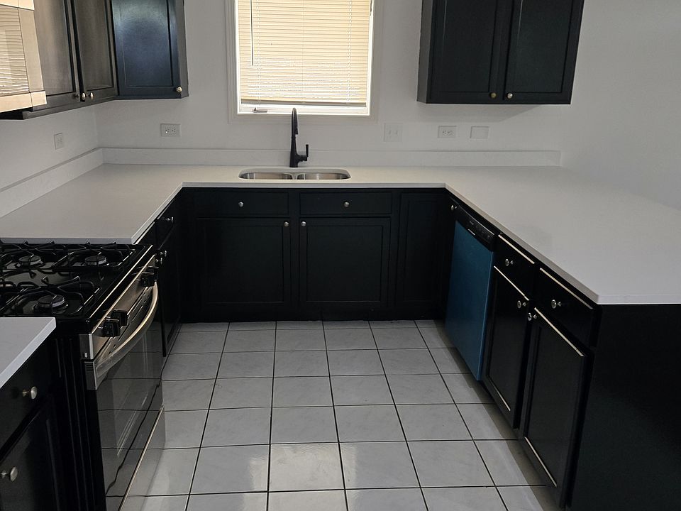 1st image of 2707 W Congress Pkwy #1