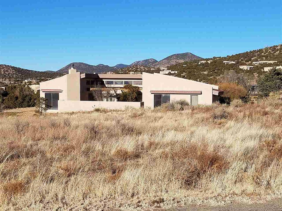 1st image of 5 Buena Ventura Pl