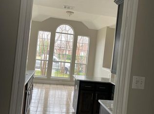 1723 Creekpoint Dr, Lewisville, TX 75067