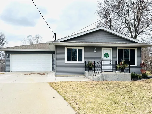 514 W Long Lane Dr, Knoxville, IA 50138