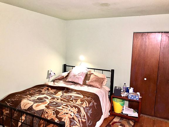 4th image of 15115 University Ave