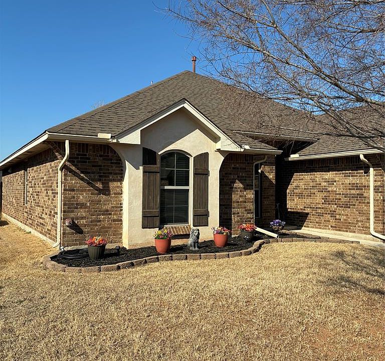 1st image of 3205 San Juan Trl