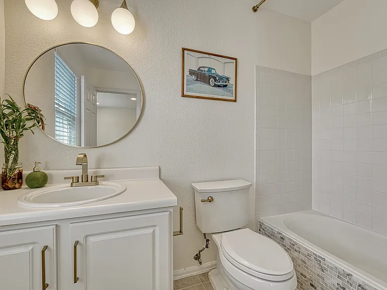 1337 S Danube Ct #103 — Photo 28