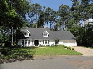 5435 Red Fox Rd, Jackson, MS 39211