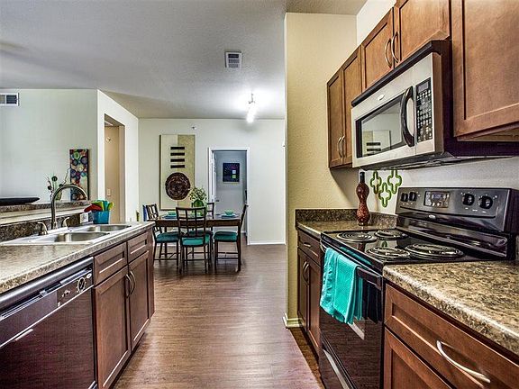 3rd image of 3030 Claremont Dr #6c9febeb2