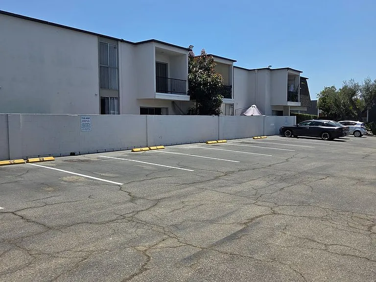 Beadnell Apartments — Photo 19