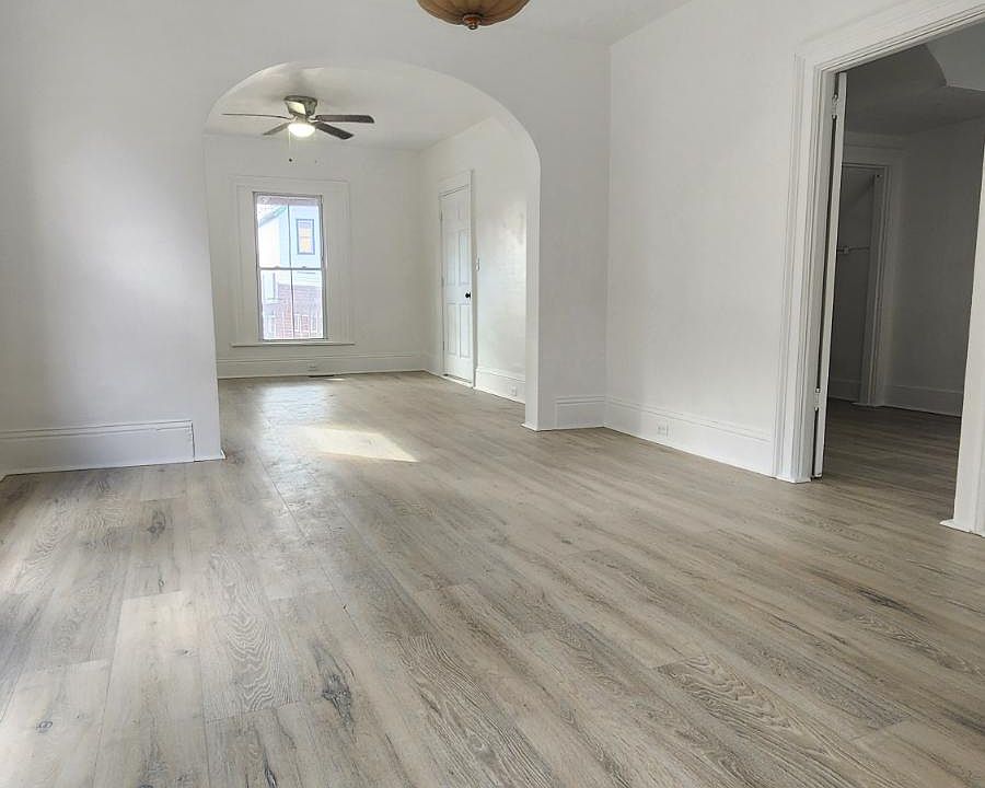 1st image of 98 Lincoln Ave #1