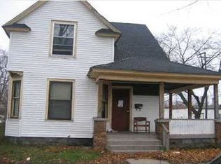 1001 Caulfield Ave SW, Grand Rapids, MI 49503