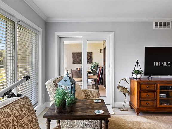 5th image of 21 S Forest Beach Dr APT 104