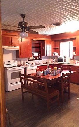 4th image of 336 Evelyn St