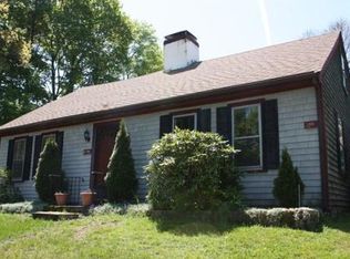 16 Oak St, Cohasset, MA 02025