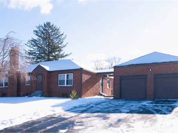 455 Blackhawk Rd, Beaver Falls, PA 15010