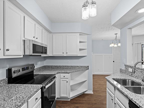 5th image of 155 Longstreet Drive Apt 202