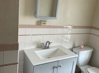 604 E High St #2B, Pottstown, PA 19464