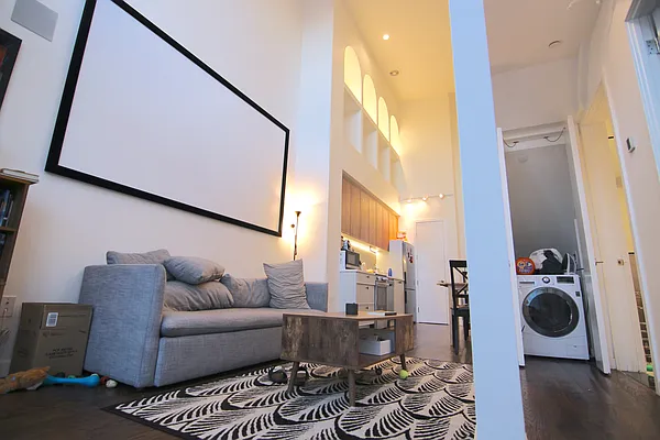 Rented by Nooklyn NYC LLC | media 40