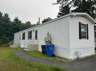 40 Pinyon Pl, Londonderry, NH 03038