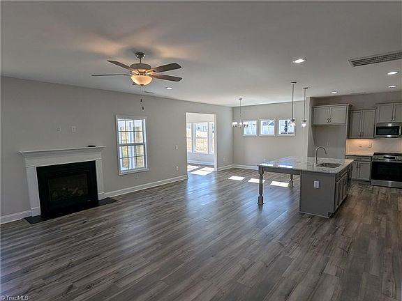 3rd image of 149 Kyndall Run Dr #46