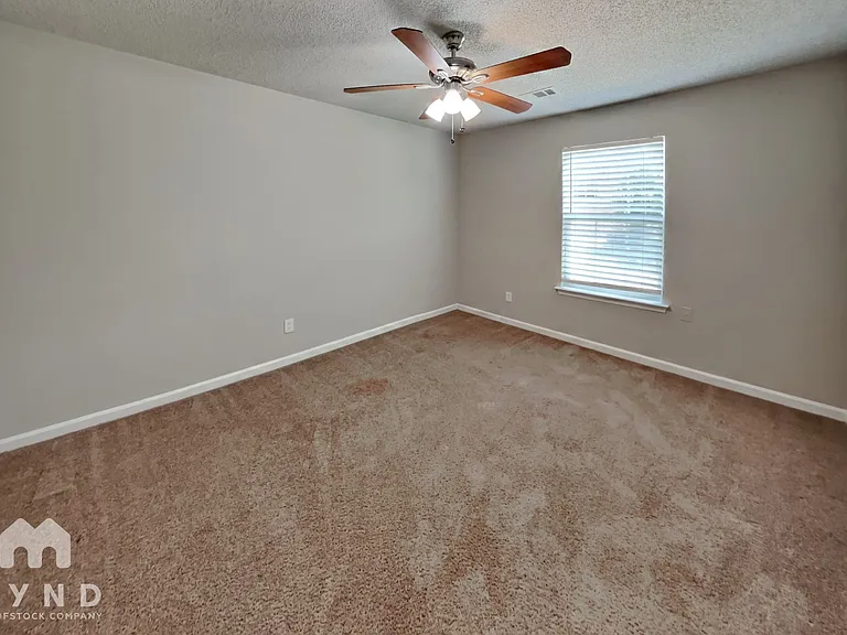 6132 Hickory Lane Dr — Photo 12