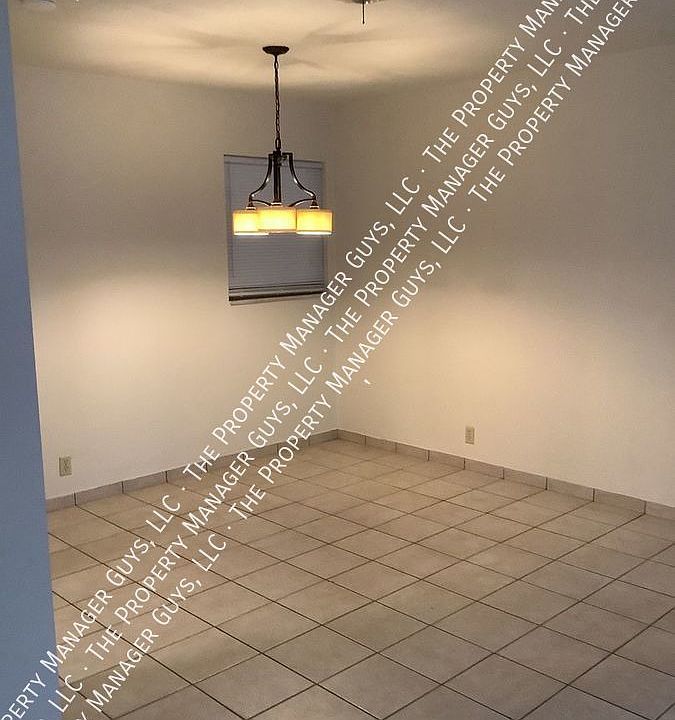 2nd image of 607 Gregory Dr