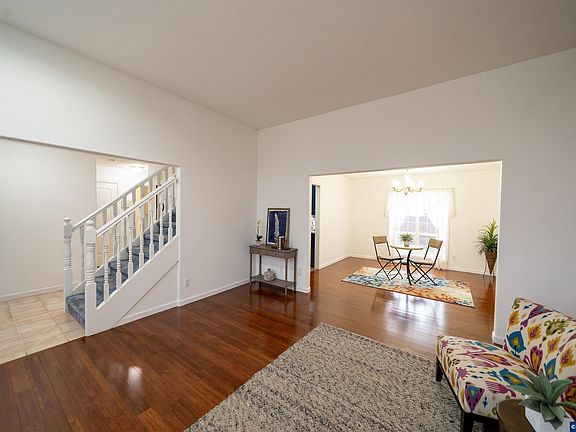4th image of 312 SW Cascade Meadow Dr