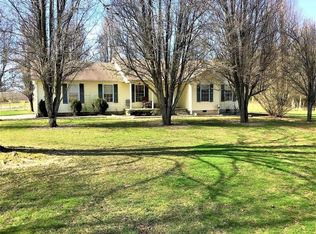 1692 Clarkrange Mont Hwy, Monterey, TN 38574