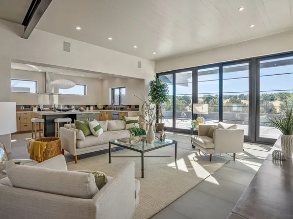 7 Deer Stalker, Santa Fe, NM 87506