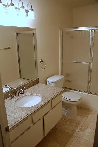 2 bed, 1100 sqft, $2,895 — Photo 3