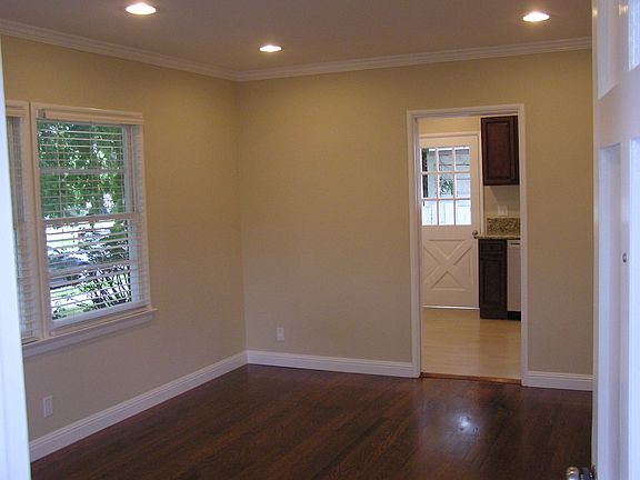 5th image of 3909 Chandler Blvd #3909