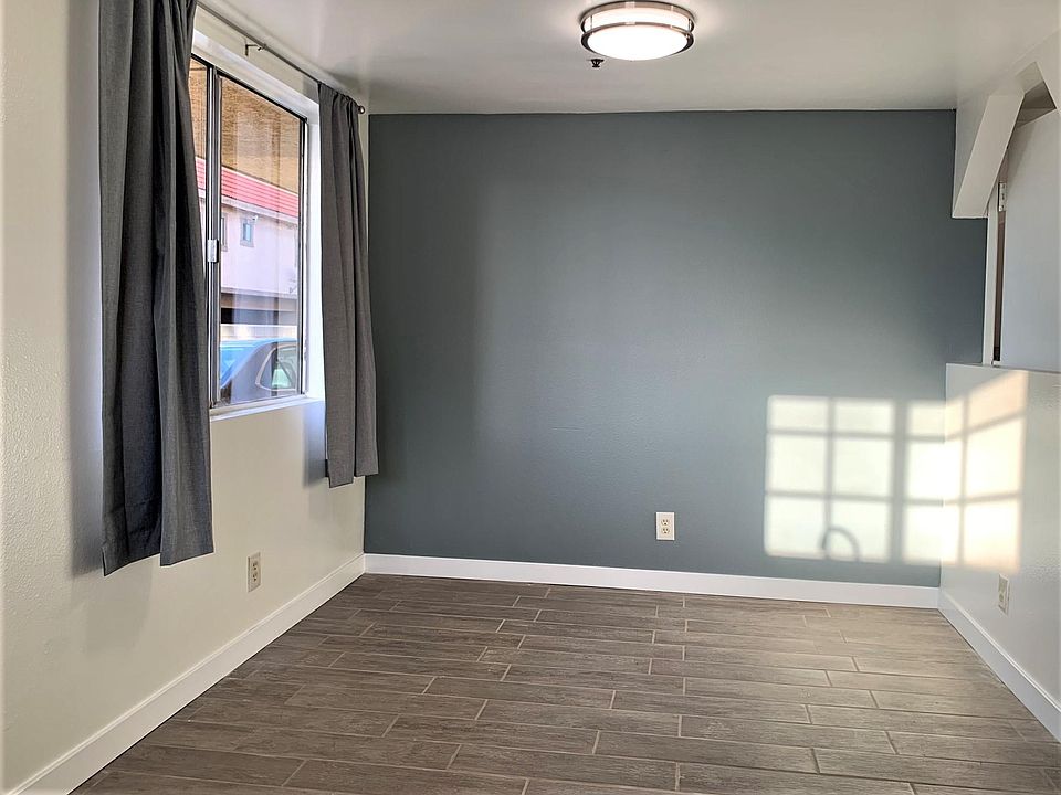 Dining area off the kitchen