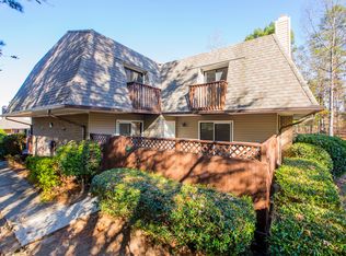 134 Springberry Ln, Chapel Hill, NC 27517