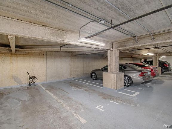 5th image of 111 N Ashley St Suite 704