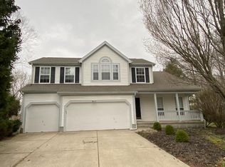 615 Shadewood Ct, Columbus, OH 43230
