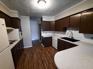 18 Orchard St, East Millinocket, ME 04430