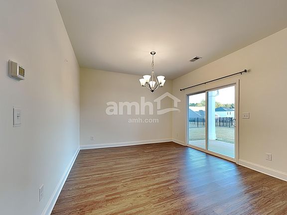5th image of 231 Lake Vista Dr