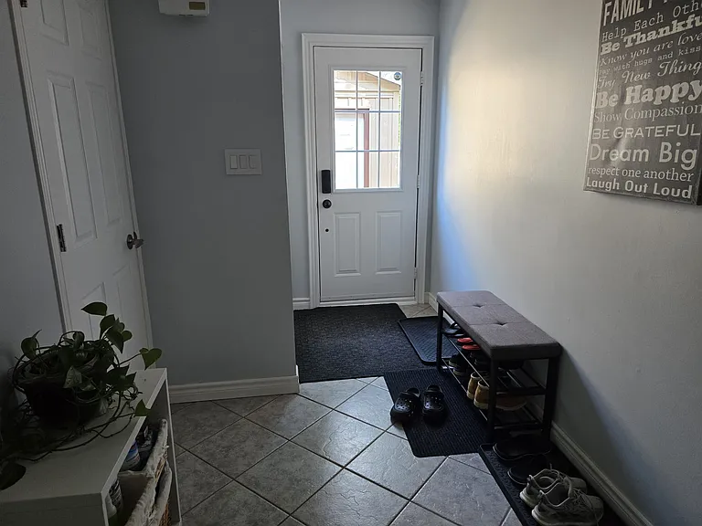 67 Janefield Ave #BASEMENT — Photo 13