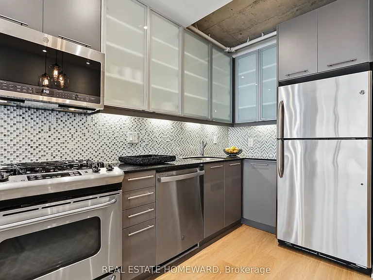 533 Richmond St W #704 — Photo 12