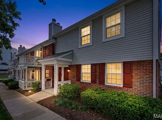 8816 Eager Rd, Saint Louis, MO 63144