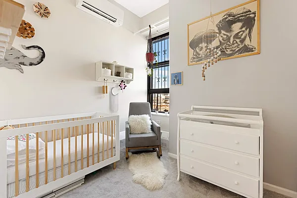 Sold by Compass | media 7