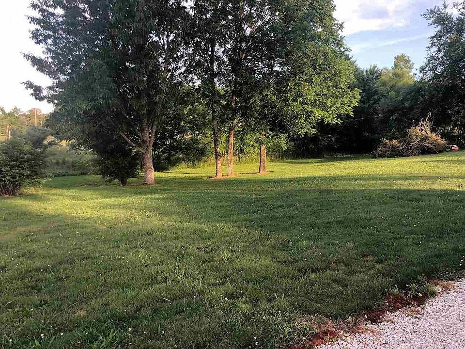 2nd image of 591 Pine Grove Church Rd