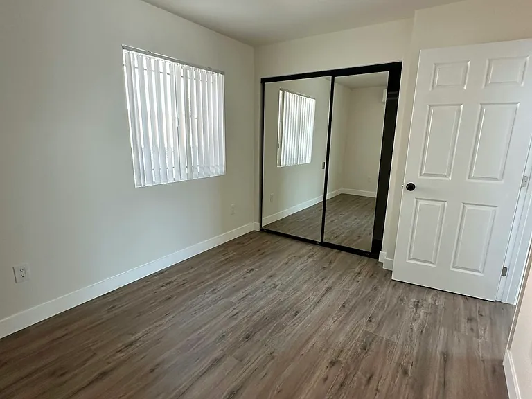 13187 Splendora Ave #13185-3/4 — Photo 10