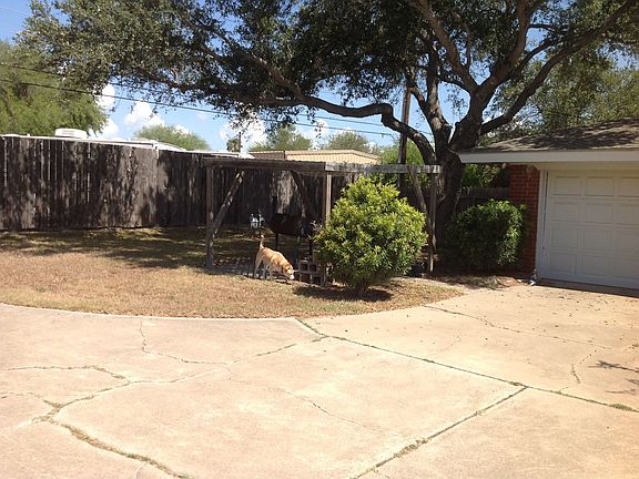 5th image of 4917 French Dr