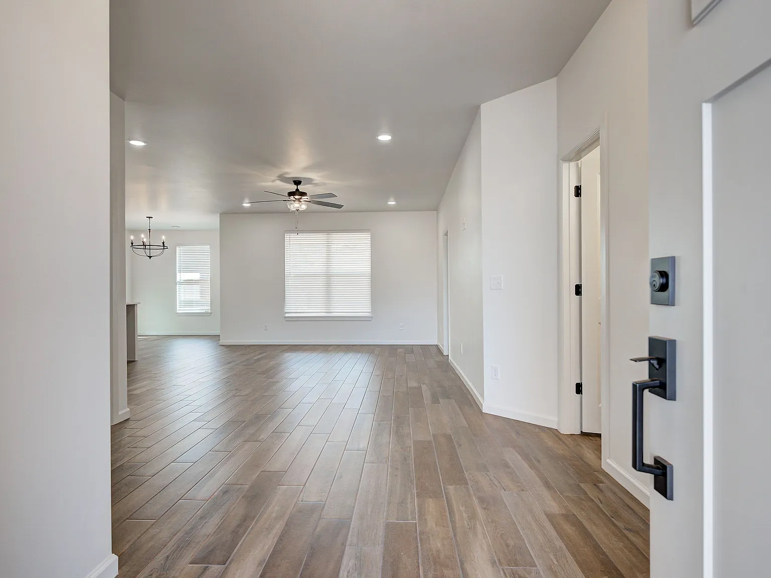 3 bed, 1548 sqft, $1,800 — Photo 2