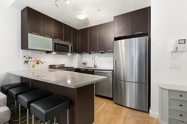 Rented by Halstead Real Estate | media 5