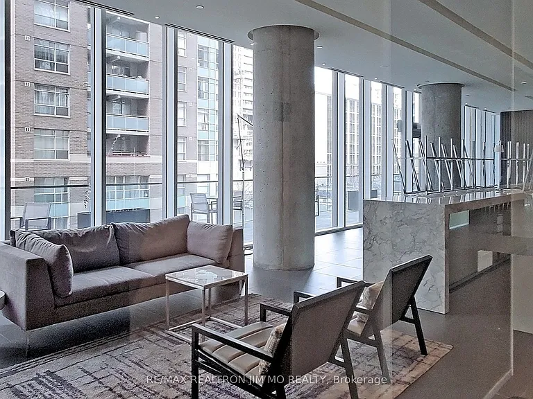 15 Grenville St #3503 — Photo 43