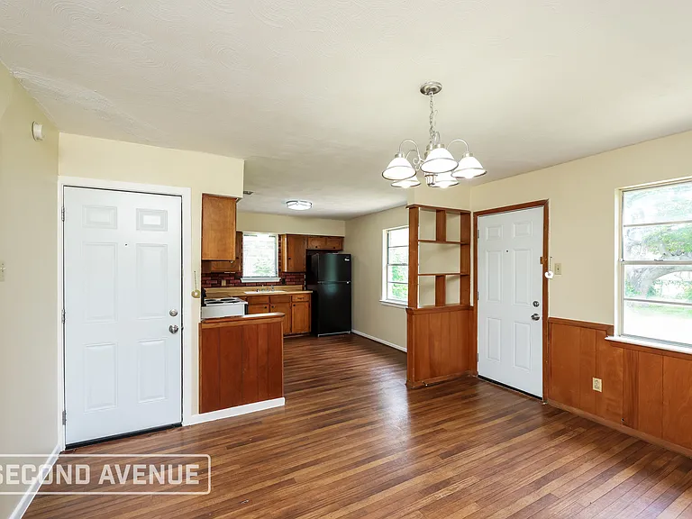 2808 Belhaven Dr — Photo 8
