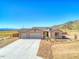 6284 E Saddlehorn Cir, Hereford, AZ 85615