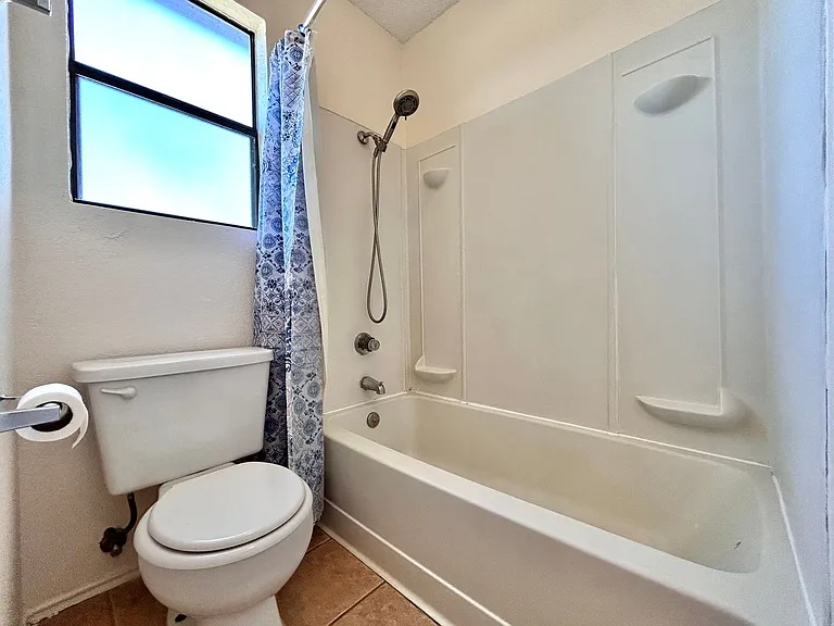 1760 Horseshoe Cir — Photo 22