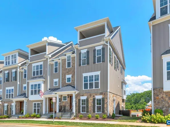 3504 Rowcross St, Crozet, VA 22932