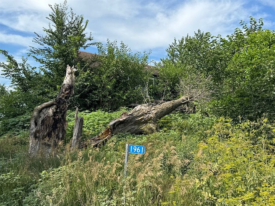 2nd image of 1961 140th St