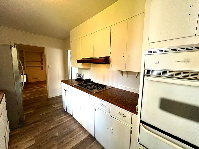 3304 Tom Green St #A — Photo 7